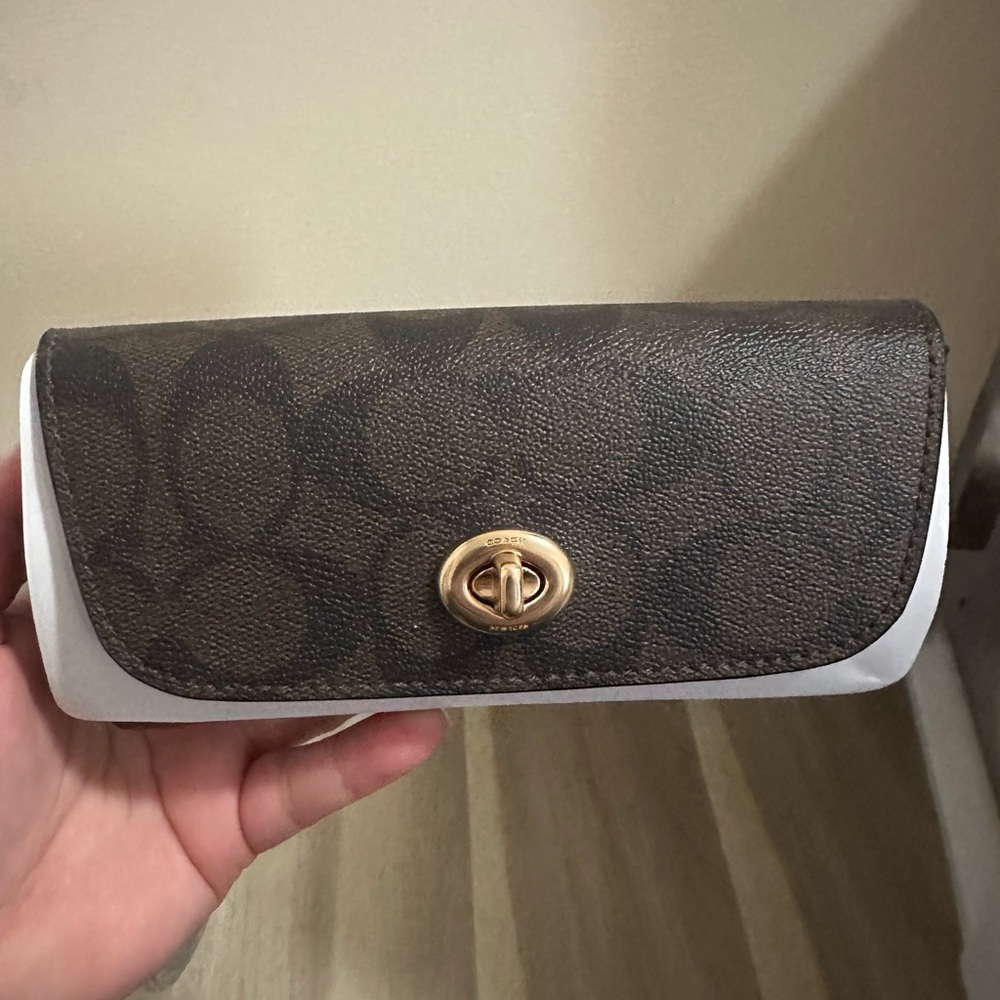 Coach Signature Sunglass case